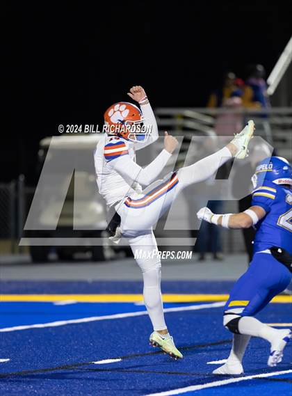 Thumbnail 1 in Madison Central vs. Tupelo (MHSAA 7A North State Championship) photogallery.