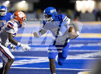 Thumbnail 2 in Madison Central vs. Tupelo (MHSAA 7A North State Championship) photogallery.