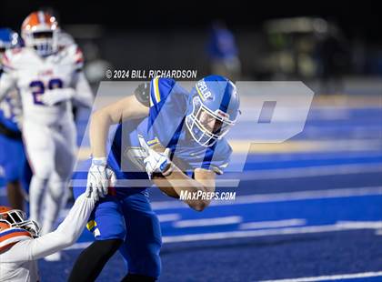 Thumbnail 2 in Madison Central vs. Tupelo (MHSAA 7A North State Championship) photogallery.