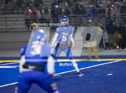 Thumbnail 2 in Madison Central vs. Tupelo (MHSAA 7A North State Championship) photogallery.