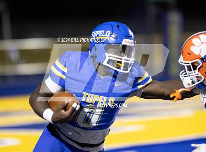 Thumbnail 3 in Madison Central vs. Tupelo (MHSAA 7A North State Championship) photogallery.