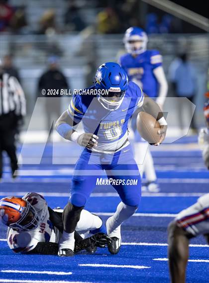 Thumbnail 2 in Madison Central vs. Tupelo (MHSAA 7A North State Championship) photogallery.