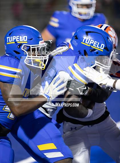 Thumbnail 3 in Madison Central vs. Tupelo (MHSAA 7A North State Championship) photogallery.