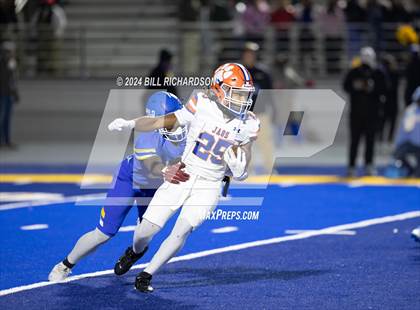 Thumbnail 1 in Madison Central vs. Tupelo (MHSAA 7A North State Championship) photogallery.