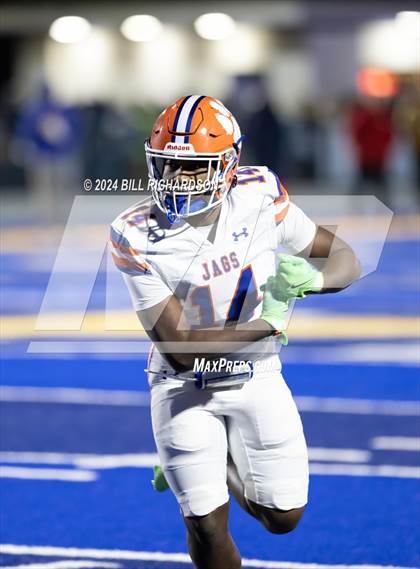 Thumbnail 1 in Madison Central vs. Tupelo (MHSAA 7A North State Championship) photogallery.