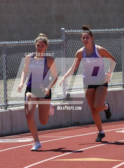 Thumbnail 3 in Pittsburg Relays (Relays: 4x100, Sprint Medley) photogallery.