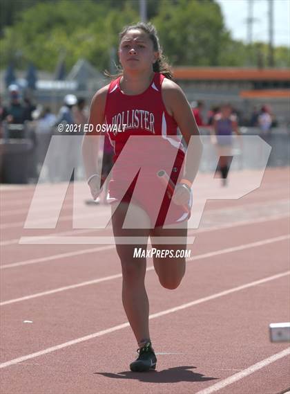 Thumbnail 3 in Pittsburg Relays (Relays: 4x100, Sprint Medley) photogallery.