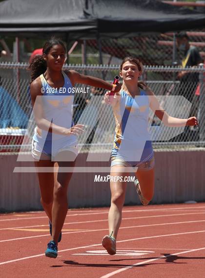 Thumbnail 2 in Pittsburg Relays (Relays: 4x100, Sprint Medley) photogallery.