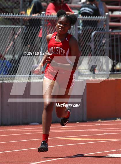 Thumbnail 2 in Pittsburg Relays (Relays: 4x100, Sprint Medley) photogallery.