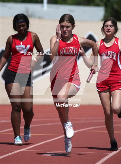Thumbnail 2 in Pittsburg Relays (Relays: 4x100, Sprint Medley) photogallery.