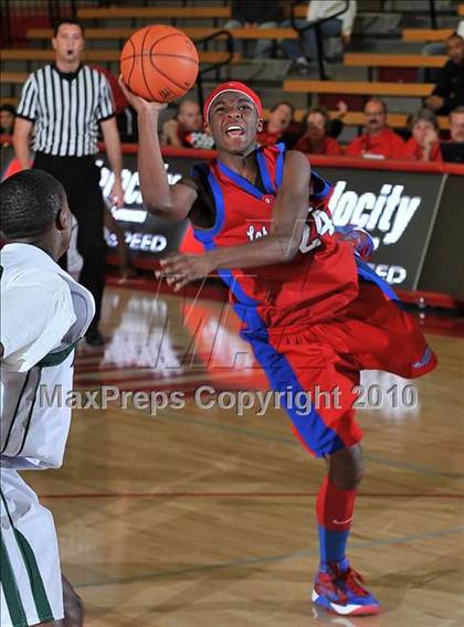 Thumbnail 3 in Upland vs. Los Alamitos (Nike Extravaganza) photogallery.