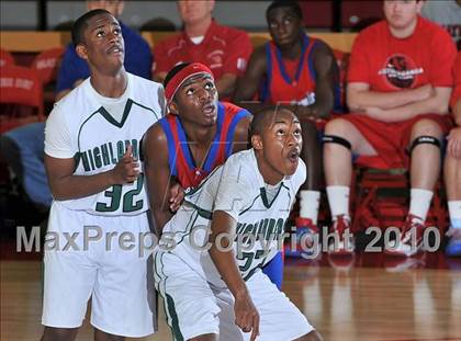 Thumbnail 2 in Upland vs. Los Alamitos (Nike Extravaganza) photogallery.