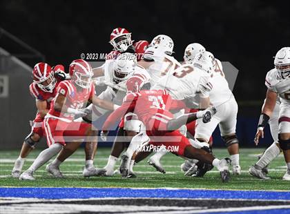 Thumbnail 2 in JSerra Catholic @ Mater Dei photogallery.
