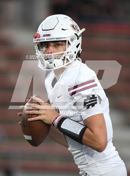 Thumbnail 2 in JSerra Catholic @ Mater Dei photogallery.