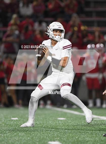 Thumbnail 2 in JSerra Catholic @ Mater Dei photogallery.