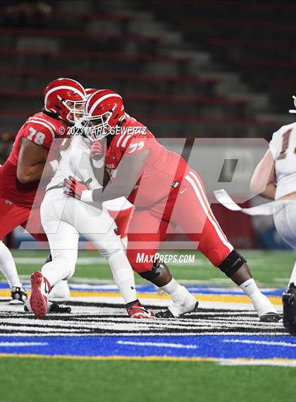 Thumbnail 2 in JSerra Catholic @ Mater Dei photogallery.