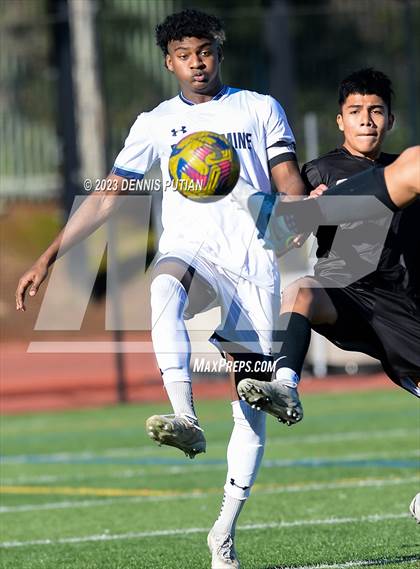 Thumbnail 2 in Bellarmine College Prep @ Archbishop Mitty photogallery.