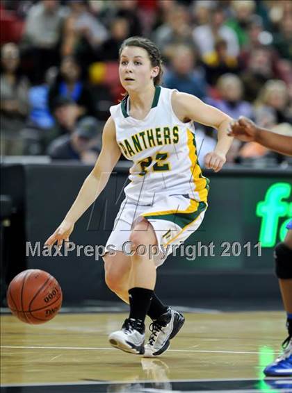 Thumbnail 1 in Pinewood vs. St. Bernard (CIF State D5 Final) photogallery.
