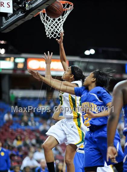 Thumbnail 3 in Pinewood vs. St. Bernard (CIF State D5 Final) photogallery.
