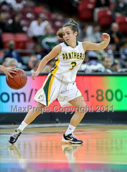 Thumbnail 1 in Pinewood vs. St. Bernard (CIF State D5 Final) photogallery.