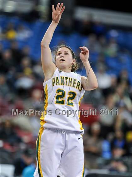 Thumbnail 3 in Pinewood vs. St. Bernard (CIF State D5 Final) photogallery.