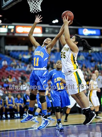Thumbnail 3 in Pinewood vs. St. Bernard (CIF State D5 Final) photogallery.