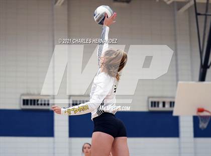 Thumbnail 2 in McCallum vs. Sealy (BCS Classic) photogallery.