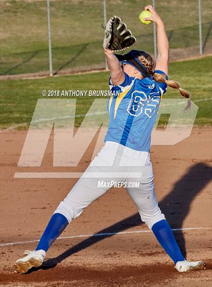 Thumbnail 1 in Elk Grove @ Del Campo photogallery.