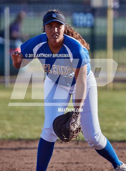 Thumbnail 2 in Elk Grove @ Del Campo photogallery.