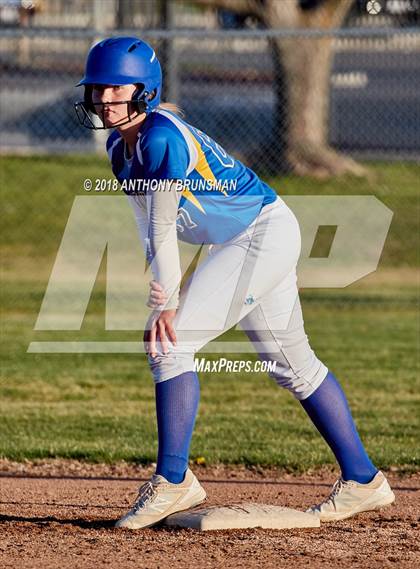 Thumbnail 1 in Elk Grove @ Del Campo photogallery.