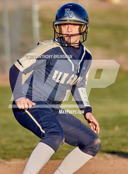 Thumbnail 1 in Elk Grove @ Del Campo photogallery.