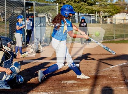 Thumbnail 3 in Elk Grove @ Del Campo photogallery.