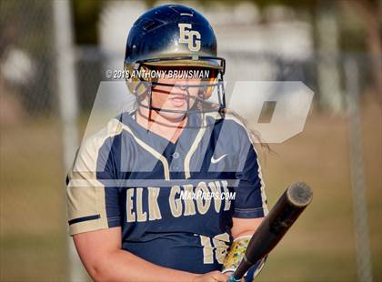 Thumbnail 2 in Elk Grove @ Del Campo photogallery.