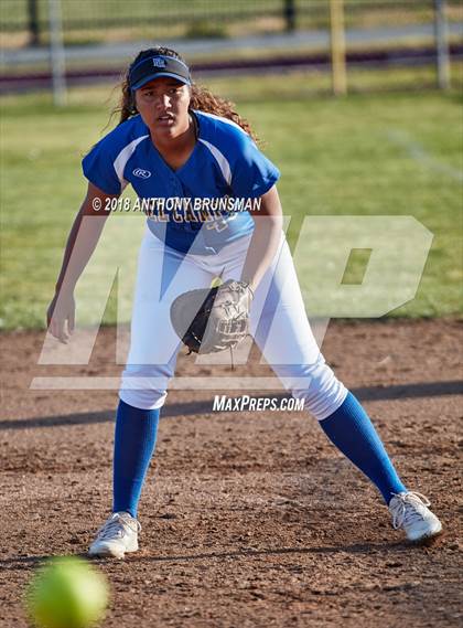 Thumbnail 3 in Elk Grove @ Del Campo photogallery.
