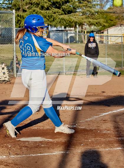 Thumbnail 3 in Elk Grove @ Del Campo photogallery.