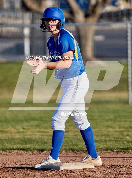Thumbnail 1 in Elk Grove @ Del Campo photogallery.
