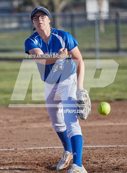 Thumbnail 2 in Elk Grove @ Del Campo photogallery.