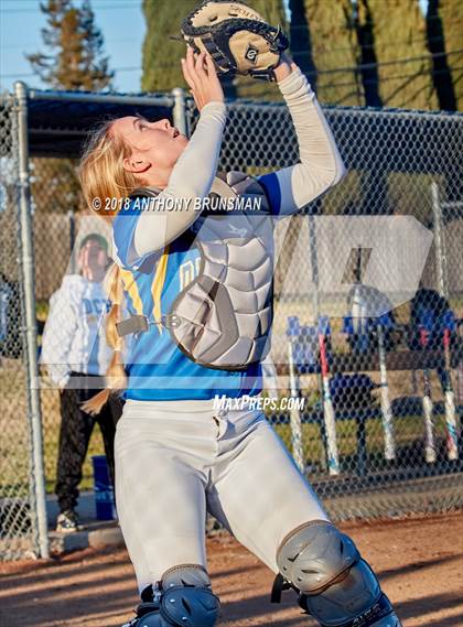 Thumbnail 1 in Elk Grove @ Del Campo photogallery.