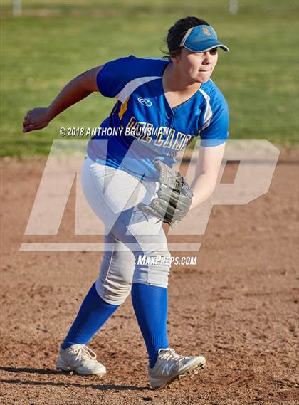 Thumbnail 2 in Elk Grove @ Del Campo photogallery.