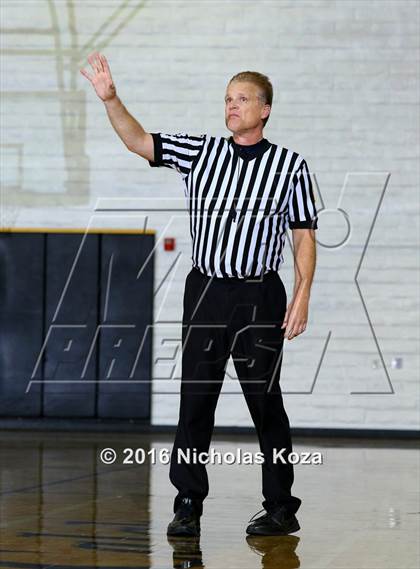 Thumbnail 3 in Hart vs. Calabasas (Calabasas Showcase) photogallery.