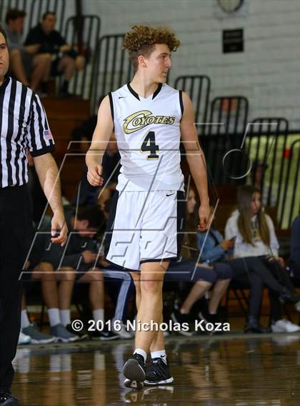 Thumbnail 1 in Hart vs. Calabasas (Calabasas Showcase) photogallery.