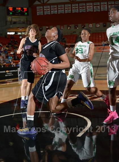 Thumbnail 3 in Kennedy vs. St. Mary's (CIF SJS D1 Semifinal) photogallery.