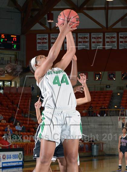 Thumbnail 3 in Kennedy vs. St. Mary's (CIF SJS D1 Semifinal) photogallery.