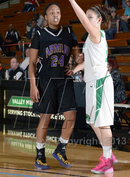 Thumbnail 3 in Kennedy vs. St. Mary's (CIF SJS D1 Semifinal) photogallery.