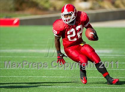 Thumbnail 1 in St. John's vs. Leominster (MIAA Division 1 Central Final) photogallery.