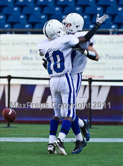 Thumbnail 3 in St. John's vs. Leominster (MIAA Division 1 Central Final) photogallery.