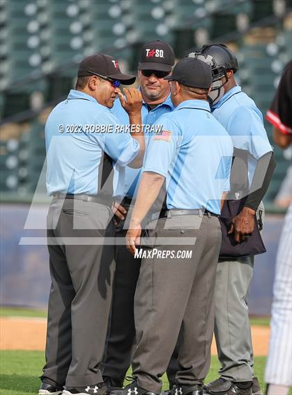 Thumbnail 2 in Valley Mills vs. New Home (UIL 2A Baseball Semifinal) photogallery.