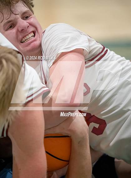 Thumbnail 2 in Sacred Heart Prep vs. Valley Christian photogallery.