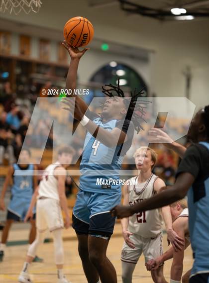 Thumbnail 2 in Sacred Heart Prep vs. Valley Christian photogallery.