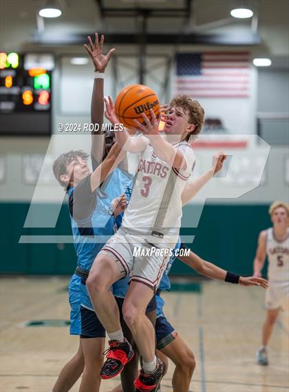 Thumbnail 2 in Sacred Heart Prep vs. Valley Christian photogallery.